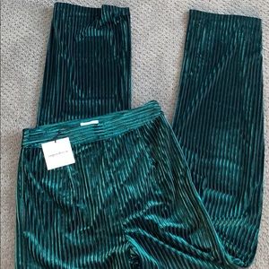 Emerald green wide leg pants!